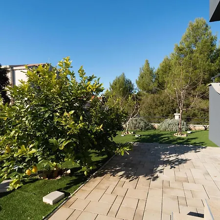 Apartment Cozy In With Wifi Bibinje