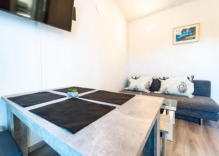 Cozy In With Wifi Apartamento Bibinje